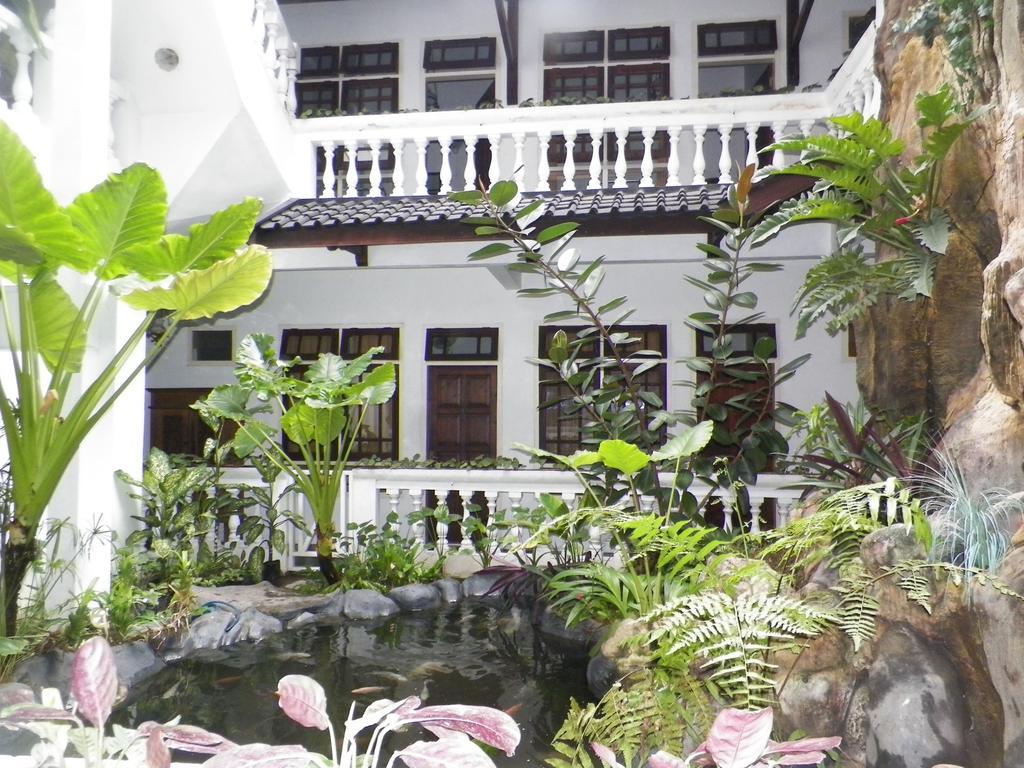 Bladok Hotel&Restaurant Yogyakarta Exterior foto